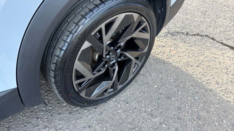 Renault Symbioz 1.6 E-Tech FHEV 145 Iconic Esprit Alpine 5dr Auto Hybrid Estate